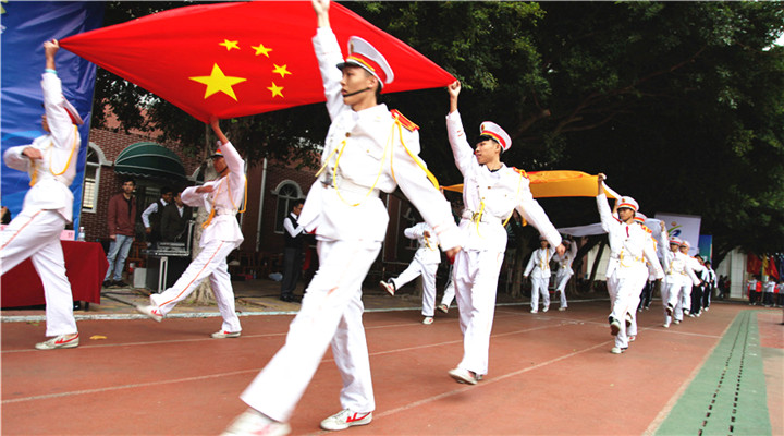 揮舞運(yùn)動(dòng)激情，共筑國(guó)際化教育夢(mèng)