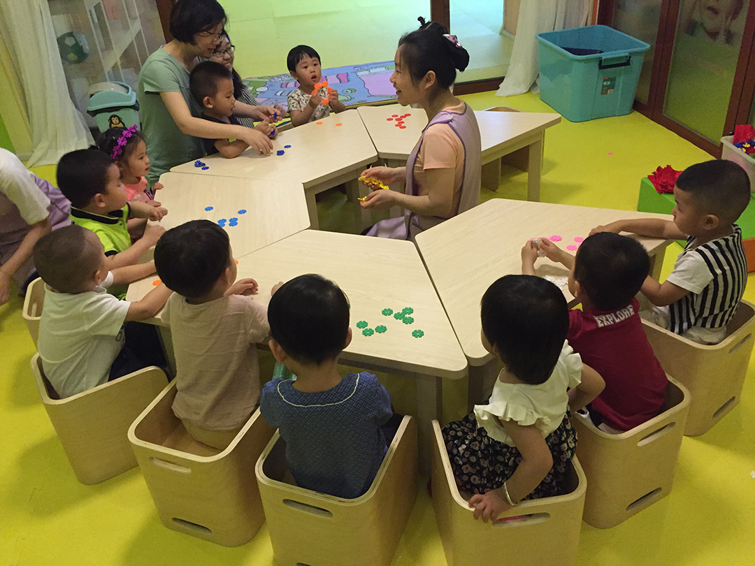 〈萬科第五園中心〉日?；顒右曨l，一起圍觀吧