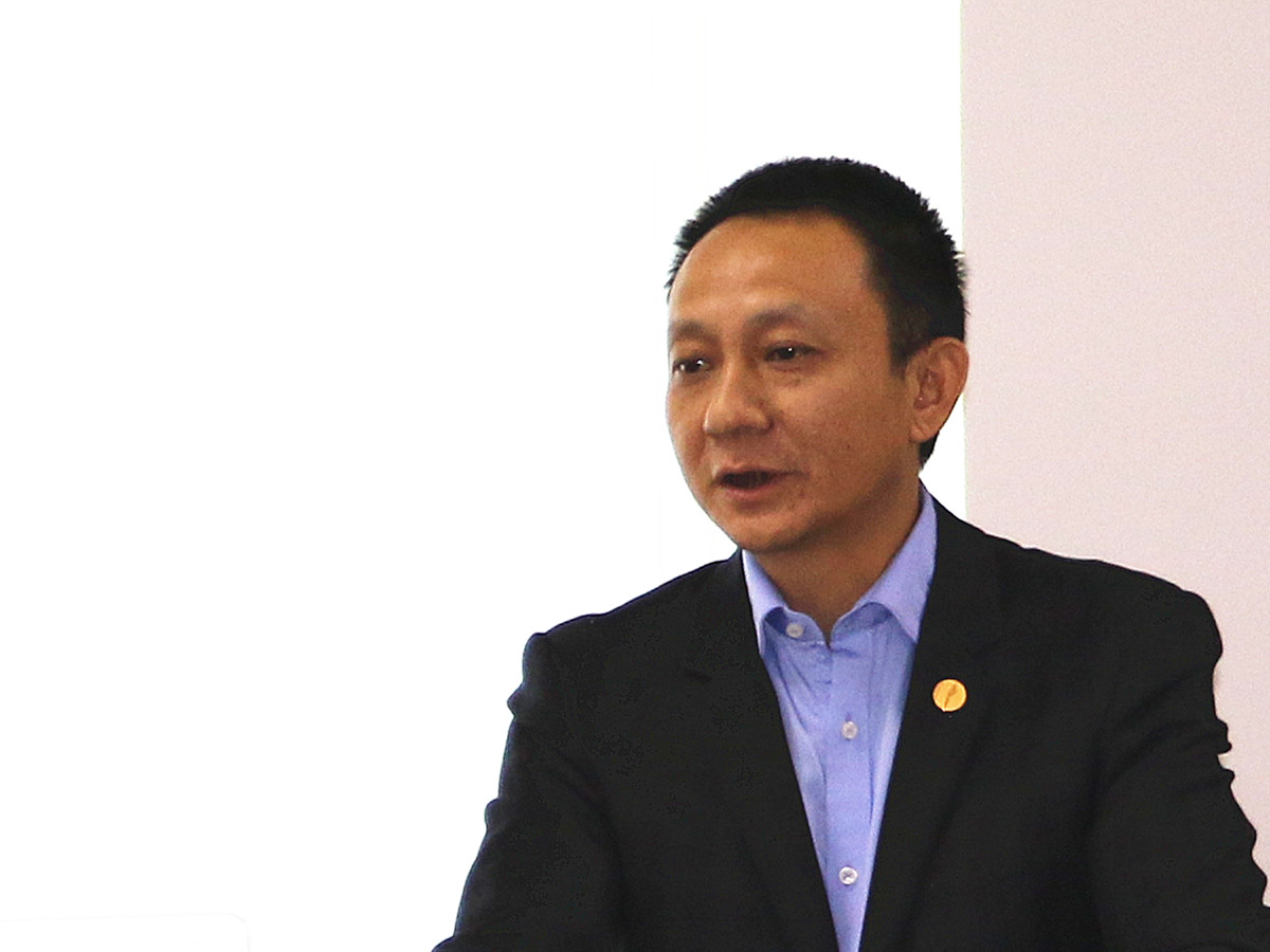 湖畔公學，精英教育