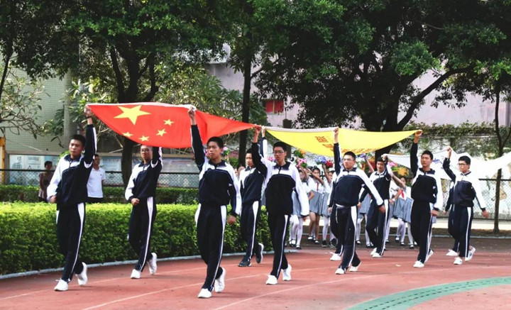 師生九月收獲滿滿，升旗儀式集體表彰